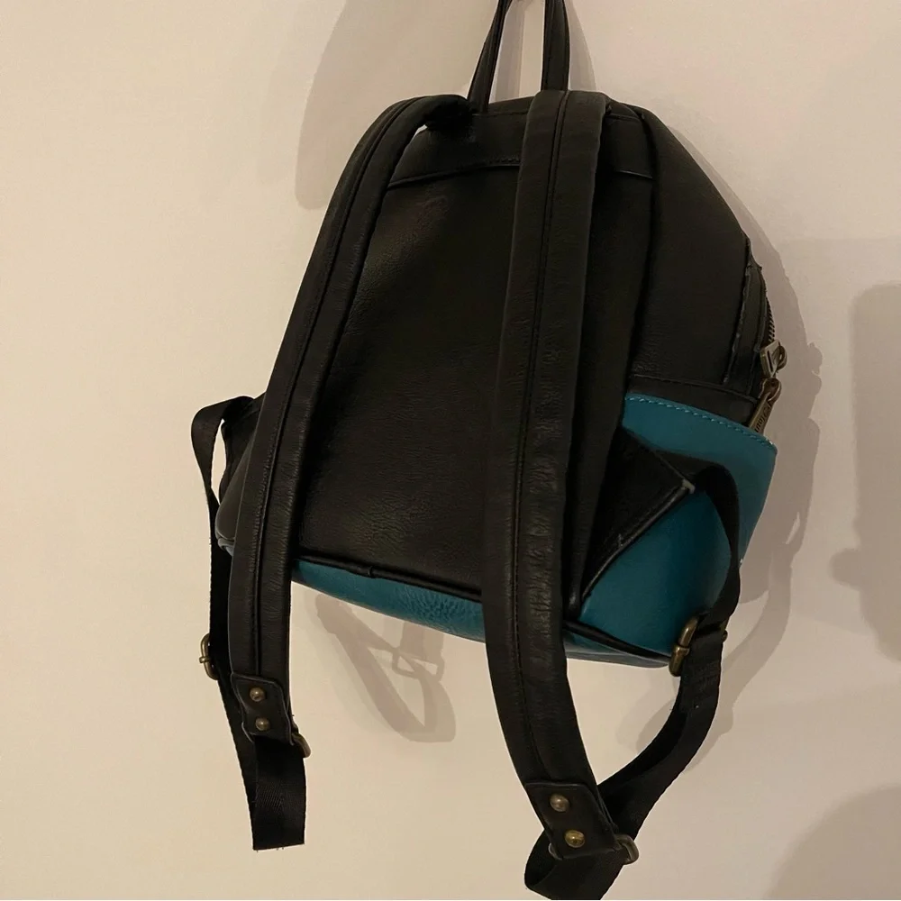 Loungefly Marvel Valkyrie Mini Backpack Thor Ragnarok - Picture 3 of 5
